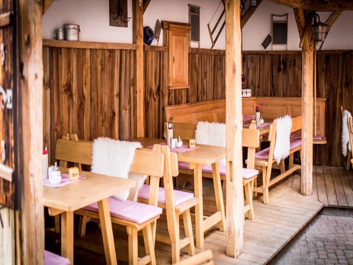 Da'Sporrer Hotel & Wirtshaus Neunburg vorm Wald Exterior foto